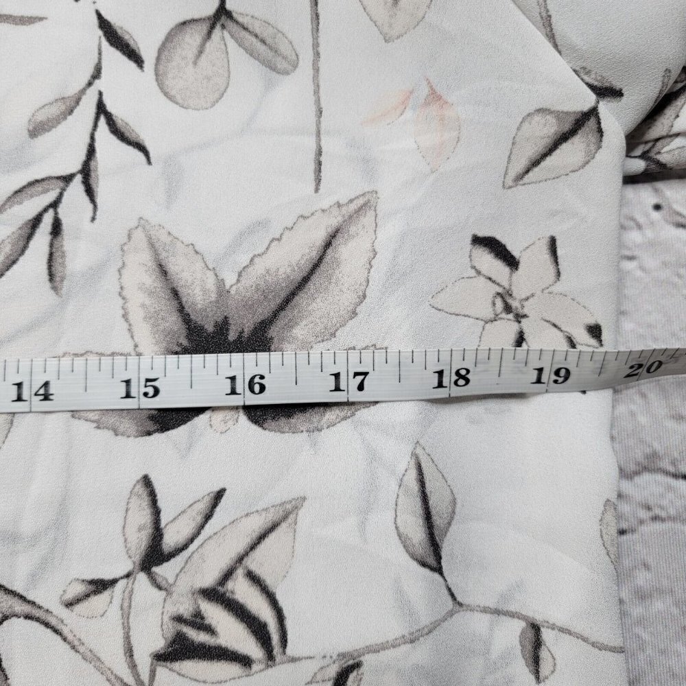Loft Ruffle Cuff Sheer Floral Petal Sheer Blouse Size S - Picture 11 of 12